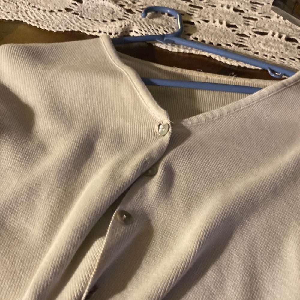 No name sweater